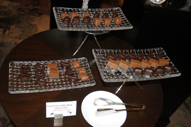 Festive Celebration at Cascade Lounge